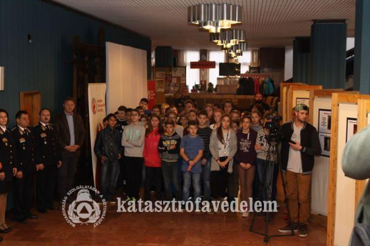 A kéménytüzek megelőzhetőek! - kiállítás nyílt Pakson