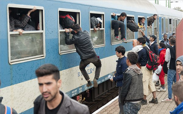 A horvát vasutak kiszámlázza a magyarok által lefoglalt különvonat költségeit