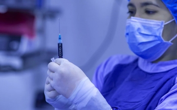 550 ezer adag Sinopharm-vakcina érkezik kedden Magyarországra