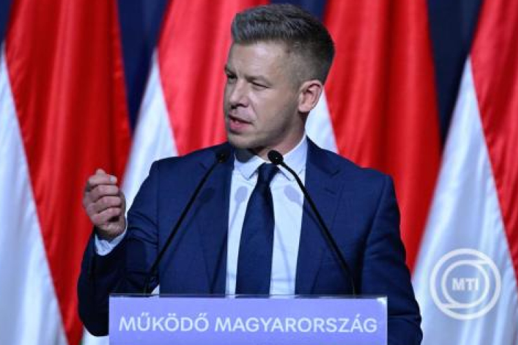 Magyar Péter: sorsfordító pillanatban vagyunk