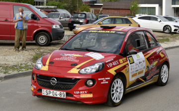 Rally: Laza talajon, stabilan